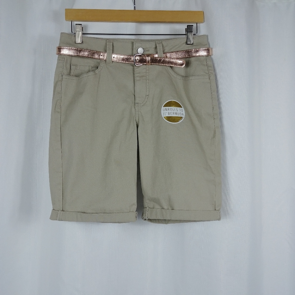 Lee Riders Belted Bermuda Shorts Khaki, Size 6